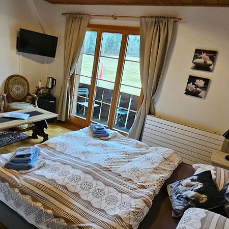 Miramont Horse Trekking Hostel Saicourt Exteriör bild