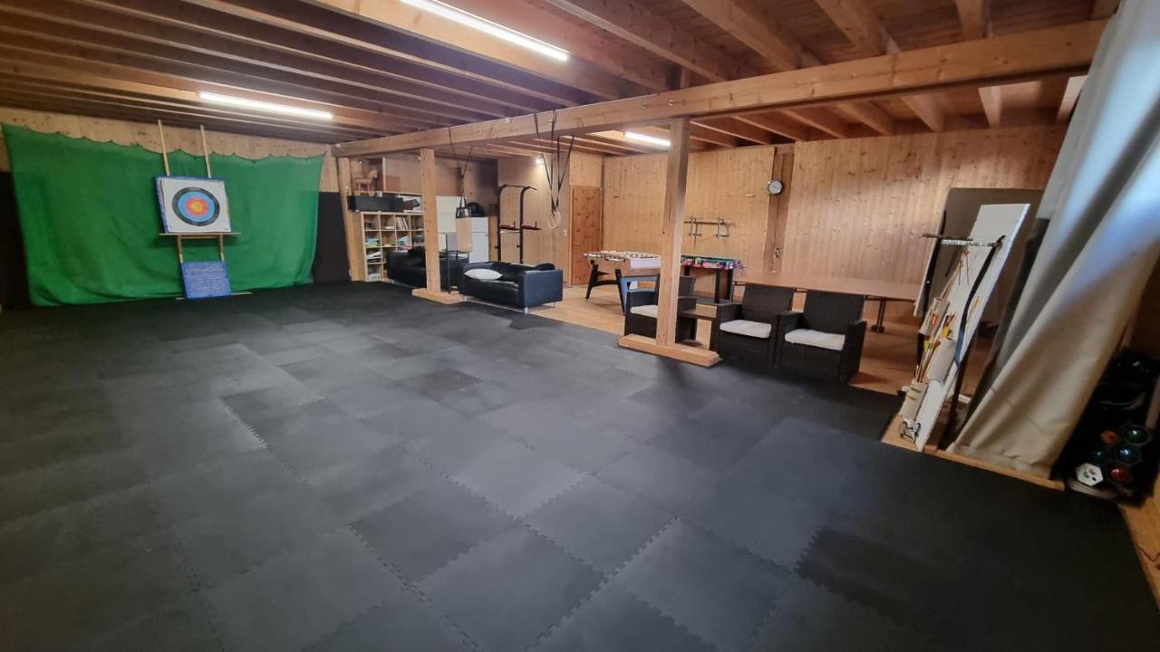 Miramont Horse Trekking Hostel Saicourt Exteriör bild