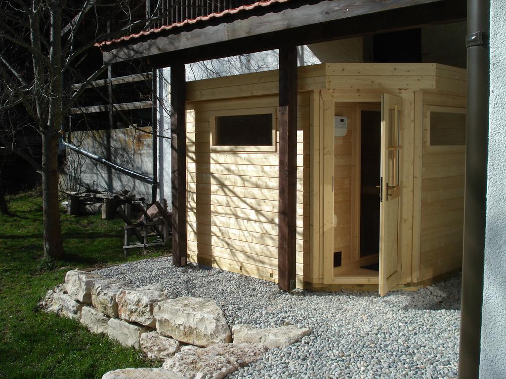 Miramont Horse Trekking Hostel Saicourt Exteriör bild